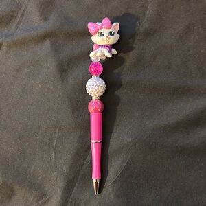 Handmaid Disney Doorable Marie Pen